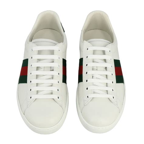 scarpe uomo gucci scontate|gucci trendy sneakers.